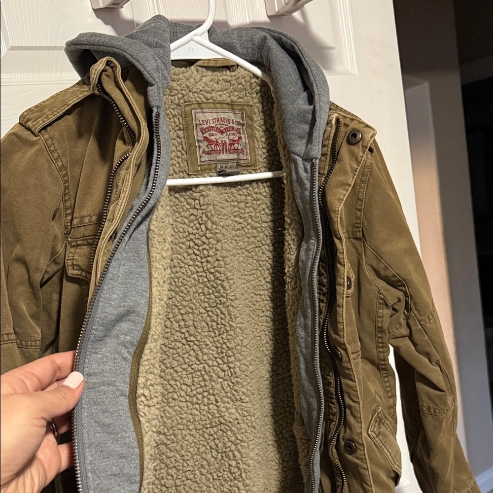 Boys Levi’s Brown Jacket with Hoodie - Picture 4 of 4